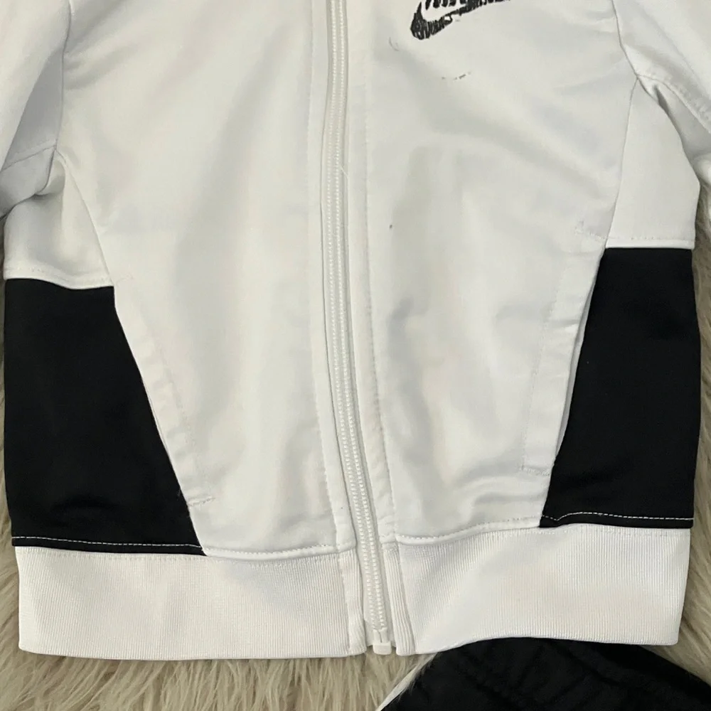 NIKE Baby Boy White/ Black Athletic Jacket and Bottom Set | 2T